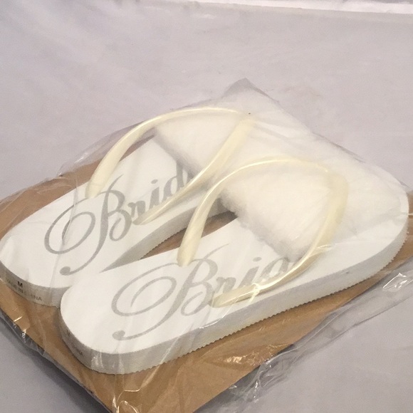 BRIDE TO BE TOTE BAG AND SIZE MEDIUM SHOES - Picture 5 of 5